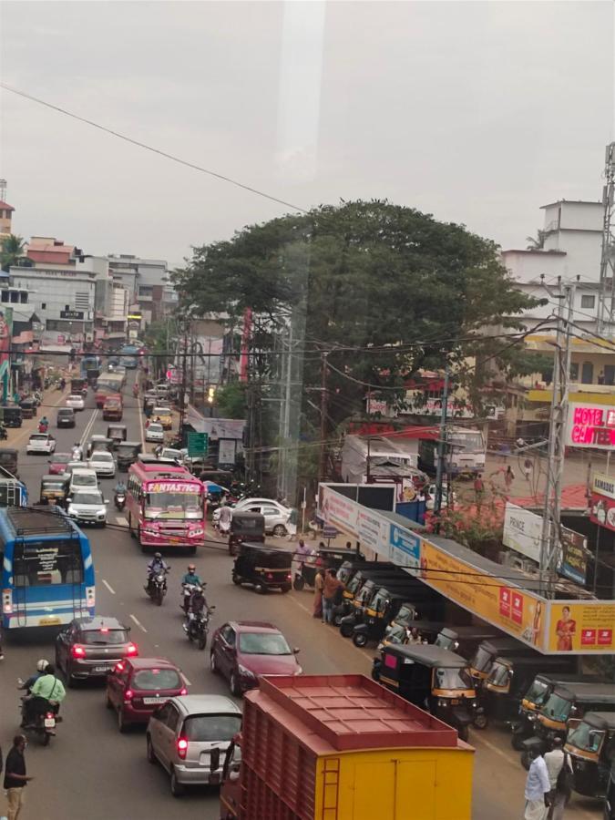 Malabar Residency Hotel Perintalmanna Luaran gambar